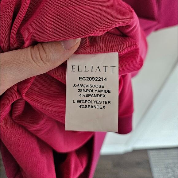 Elliatt Pink Orchid Scarlette Bodycon Long Sleeve Midi Dress NWOT Size X-Small - Picture 6 of 9